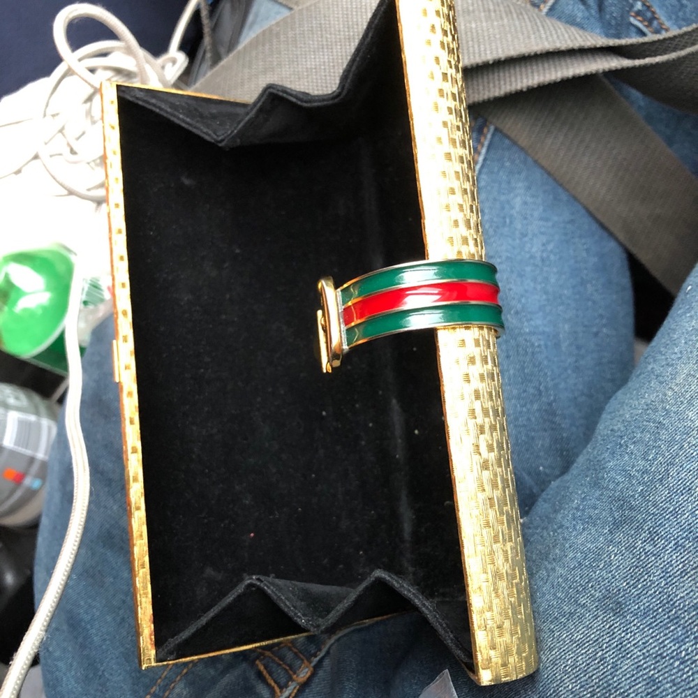 VINTAGE GUCCI MINAUDIERE GOLD METAL CLUTCH